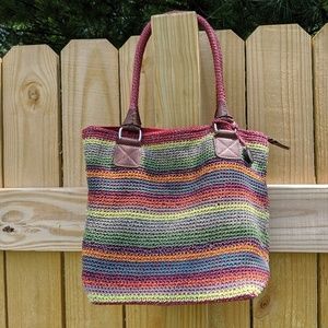 BEACHY PRACTICALLY-NEW SUMMER PURSE